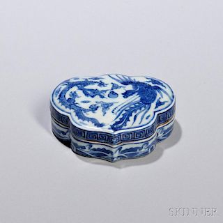 Blue and White Inkstone and Cover 青花龙凤印泥盒，高1.375英寸，宽4.375英寸，中国