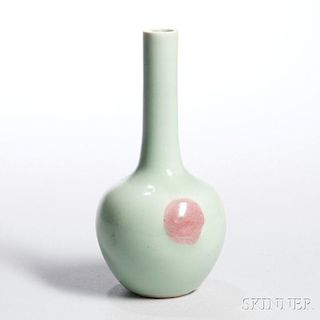 Celadon-glazed Bottle Vase 青瓷赏瓶,高7.5英寸,19/20世纪,中国