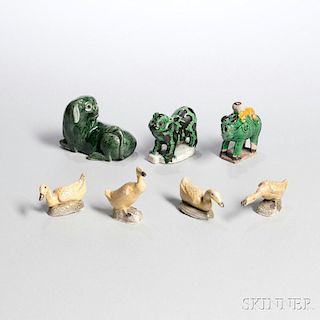 Seven Animal Figures 动物造像瓷器7只,高1.375-2.75英寸,宽2.5-4英寸,20世纪,中国