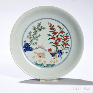 Doucai Plate Decorated with Chickens 花草斗鸡斗彩盘，直径6.875英寸，1954年，中国