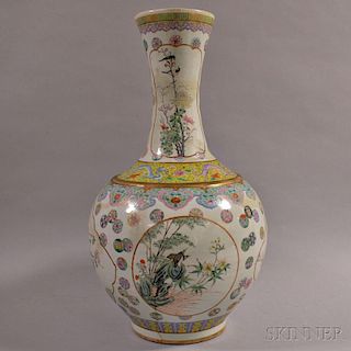 Tall Famille Rose Vase 粉彩开光花鸟天球瓶,高27.75英寸,中国