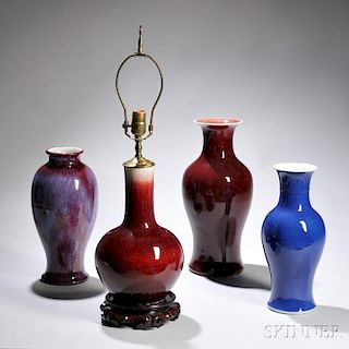 Four Glazed Porcelain Lamp Vases 4只铁红釉花瓶,高16.75英寸,19/20世纪,中国
