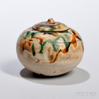 Small Sancai Covered Jar 三彩小盖罐，高2.75英寸，中国唐代
