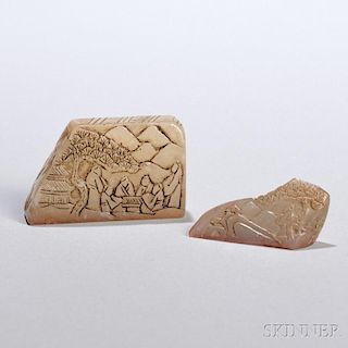 Two Carved Agate Seals 两件玛瑙印章，高1.5英寸，中国