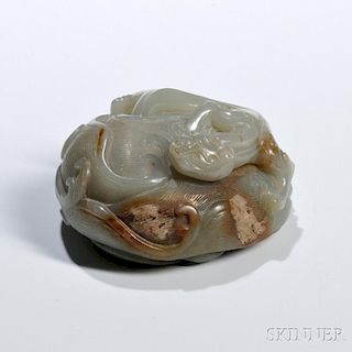 Carved Jade Pebble 螭龙玉雕，高1.875英寸，宽3.375英寸，中国