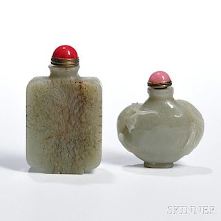 Two Jade Snuff Bottles 两件玉制鼻烟壶，高3.125英寸，中国