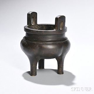 Bronze Tripod Censer 铜三足香炉,高6.5英寸,中国