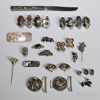 Twenty-two Assorted Metal Works 22件各类金属物品,长0.375-8英寸,日本