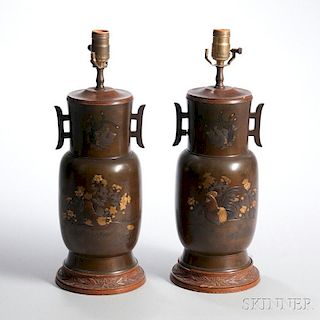 Pair of Bronze Lamp Vases 一对铜制台灯架,高12.25英寸,19/20世纪,日本