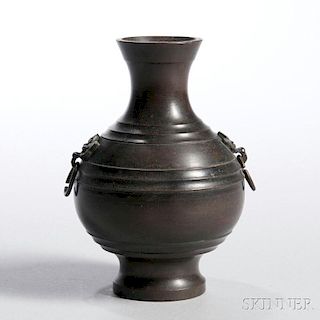 Bronze Miniature Burial Vase 青铜祭品壶，高4.875英寸，19/20世纪,中国或朝鲜