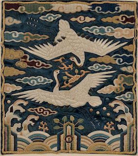 Rank Badge with Two White Cranes 仙鹤补子,高9.125英寸,宽8.125英寸,19/20世纪,朝鲜
