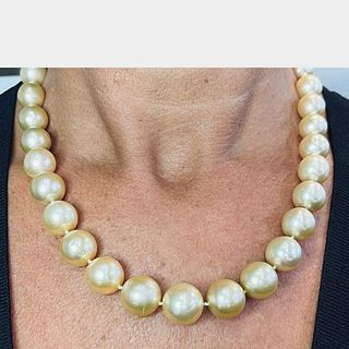 18K Yellow Gold South Sea Pearl Necklace