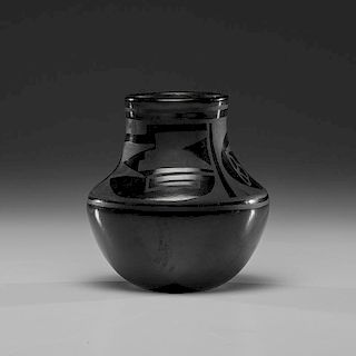 Juanita Pena (San Ildefonso, 1900-1987) Pottery Jar