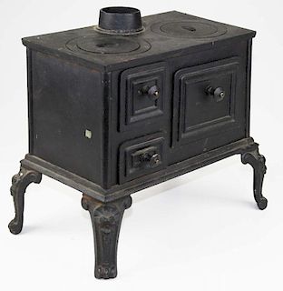 mid 19th c miniature cast iron stove, not a toy, 11” x 7” x 11”