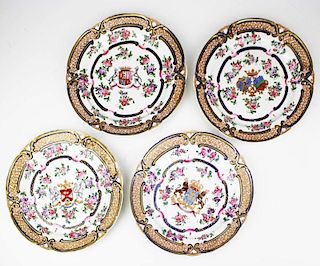set of 4 early 19th c Chinese export dinner plates with various armorial crests, dia 10”, one damaged