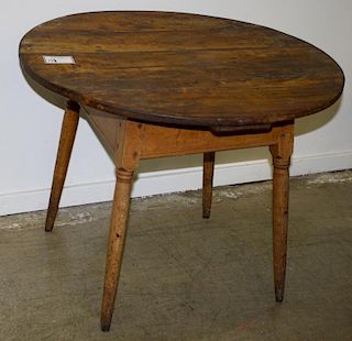 Country Queen Anne maple tea table with original top, cleat replaced. 27"l x 23"h.