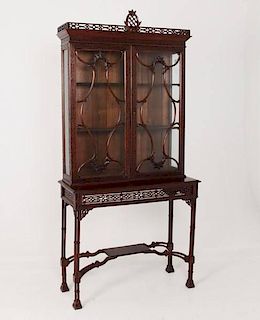 CHINESE CHIPPENDALE STYLE MAHOGANY DISPLAY CABINET