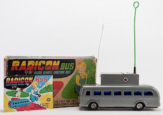 Radicon Remote-Controlled Bus with Box
