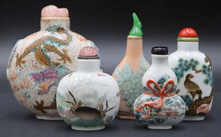 (5) Chinese Enamel Decorated Snuff Bottles.