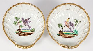 Two Old Paris Hand Painted Cabinet Shell Plates of Birds, circa 1820 - 1830