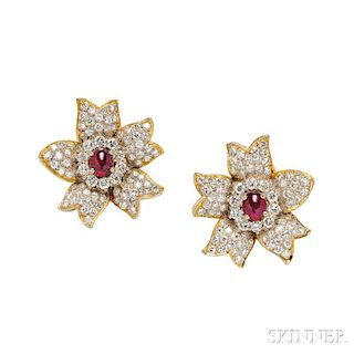 18kt Gold and Diamond Flower Earrings
