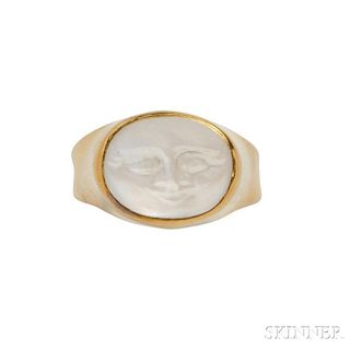 18kt Gold and Carved Moonstone Ring