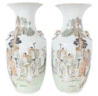 A Pair of Chinese Qian Jiang Vases