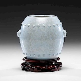 Qianlong Period Powder Blue Crackleware Jar 