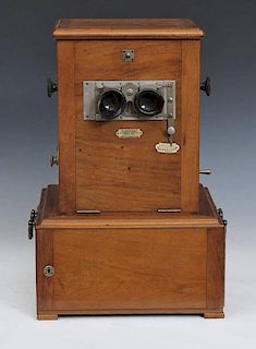 Le Taxiphote Walnut Stereo Card Viewer