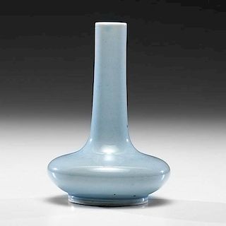 Yongzheng Period Clair De Lune Vase 