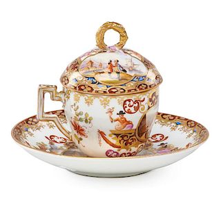 MEISSEN CHINOISERIE PORCELAIN TEA CUP AND SAUCER