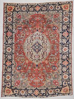 Antique Tabriz Rug: 4'7" x 6'3" (140 x 191 cm)