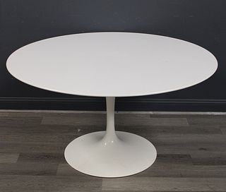Knoll Signed Saarinen Tulip Dining Table.