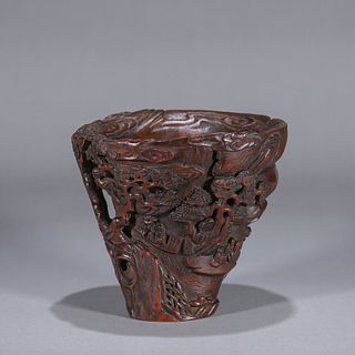 A figure carved aloeswood jue cup