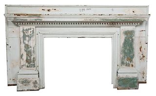 American Georgian Mantle and Surround