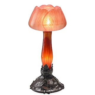 GALLE Exceptional lotus lamp