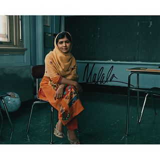 Malala Yousafzai Signed Photograph