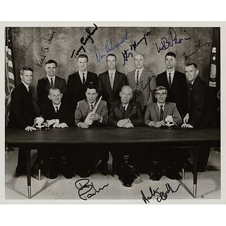 NASA Astronaut Group 6 Signed Photograph