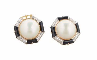 Pair of 14K Yellow Gold Mabe Pearl and Onyx Earrings, 20th c., with a central 18mm mabe pearl within an octagonal border with four black onyx mounted 