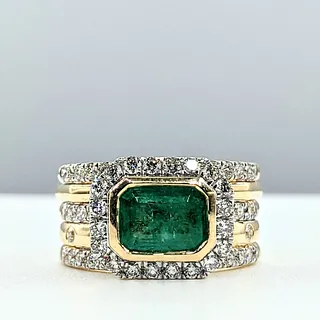 Contemporary Emerald & Diamond Fashion Ring
