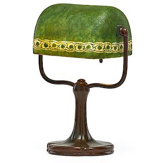 HANDEL Mosserine desk lamp