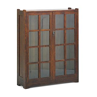 STICKLEY BROTHERS Diminuitive bookcase