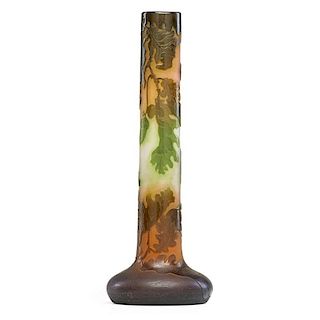 GALLE Cameo glass vase with oak leaves