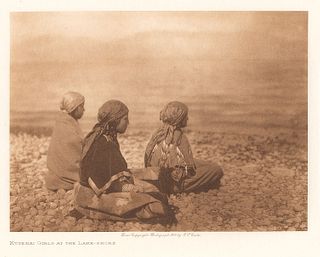 Edward S. Curtis, Kutenai Girls at the Lakeshore, 1910
