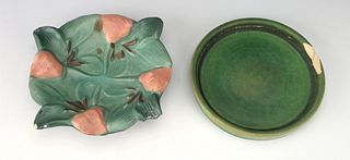 TWO PIECES OF ROSEVILLE STYLE CERAMICS
