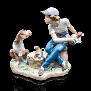 This One's Mine 1005376 - Lladro Porcelain Figurine