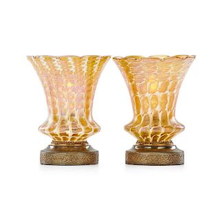 QUEZAL Pair of small lamps