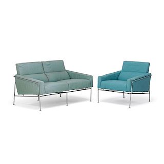 ARNE JACOBSEN Loveseat and lounge chair