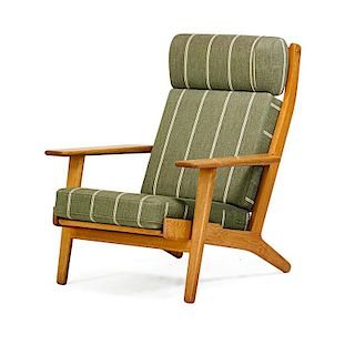 HANS WEGNER; GETAMA Lounge chair