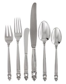 An American Silver Flatware Service, International Silver Co., Meriden, CT, Royal Danish pattern, comprising: 12 dinner knives 1